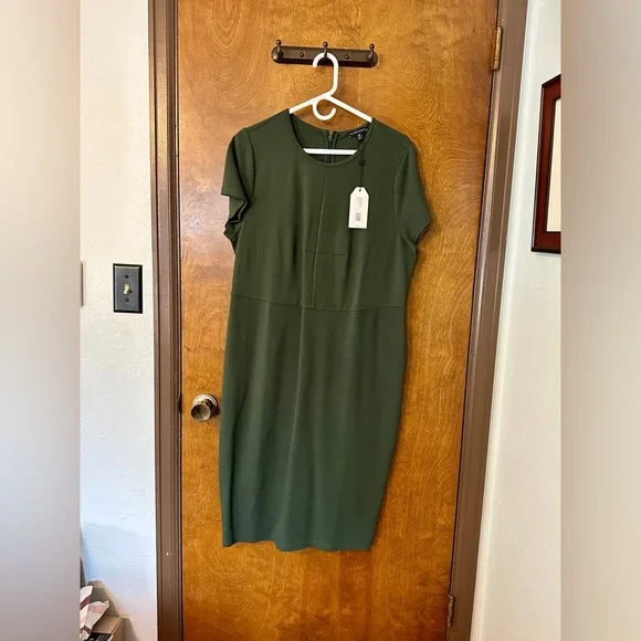 Universal Standard | Dresses | Universal Standard Nwt Xs Forest Green Front  Seam Ponte Dress | Poshmark